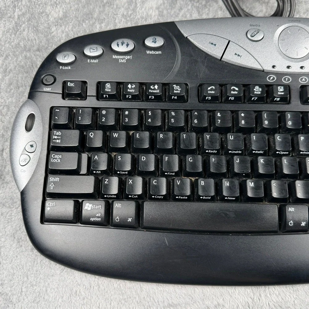 Logitech‎ Elite Keyboard Y-BF38 Wired USB Multimedia Black Silver 867225-0100